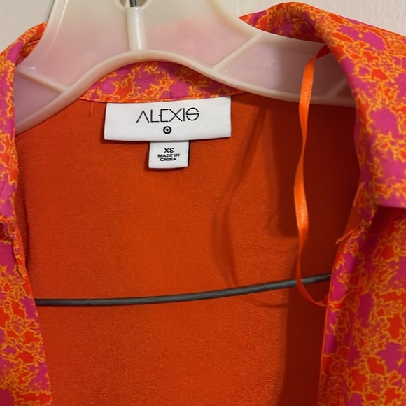 ALEXIS for Target orange and pink floral flutter sleeve pleated wrap dress XS - Picture 4 of 6